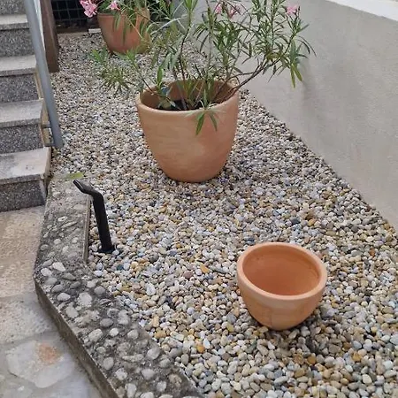 Nina Apartament